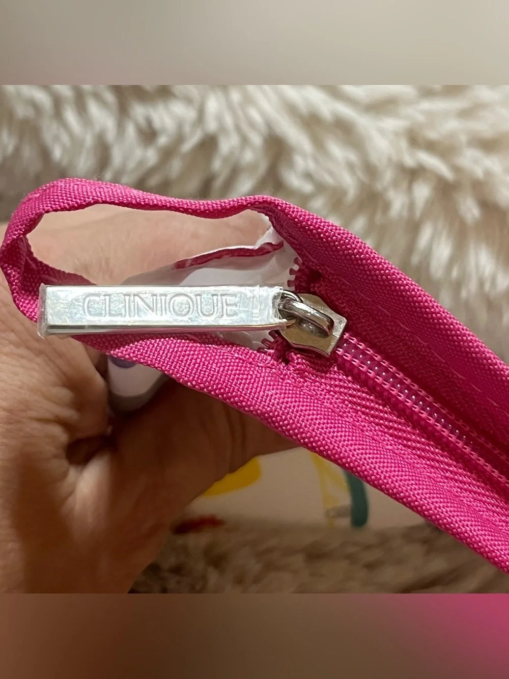 Clinique White with Pink Trim and Multicolor Print 02-20
